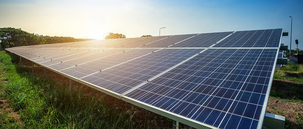 光伏被围剿之后，中国赢了什么？——从《光伏战争》看一个产业如何完成成人礼